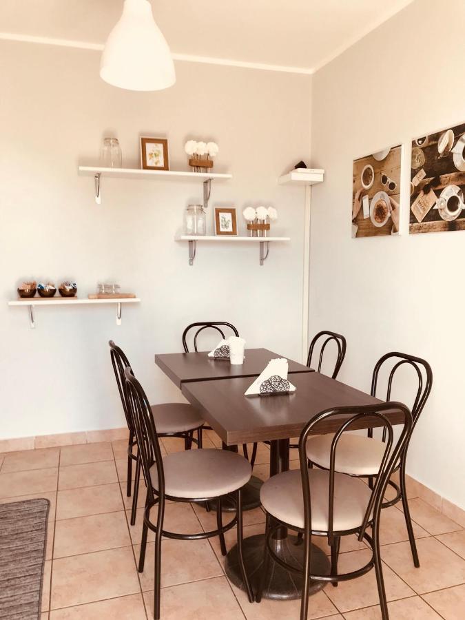 Corte 22 B&B E Appartamenti Боргоманеро Екстериор снимка